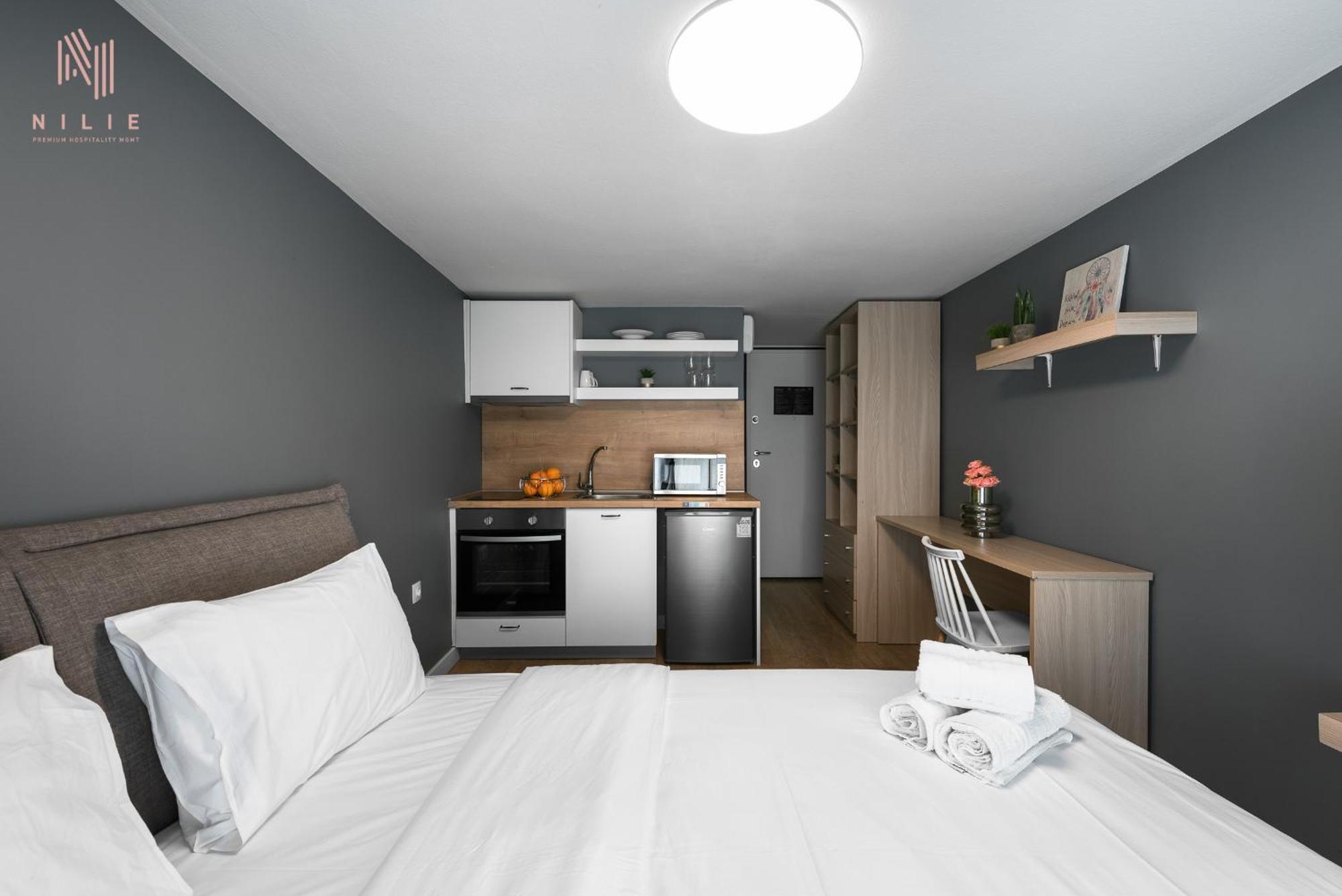 Denizen Boutique Apartments, Nilie Hospitality Mgmt Tesalonika Bagian luar foto